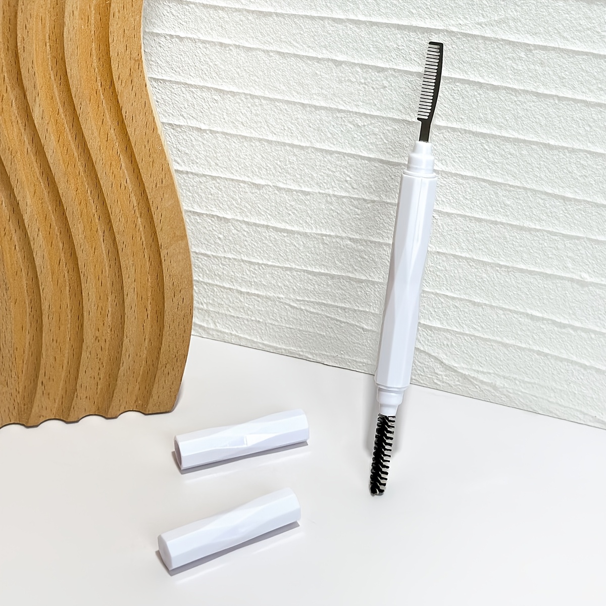 Peigne à sourcils et à cils à  - Beauty Makeup Wholesale avis et prix
