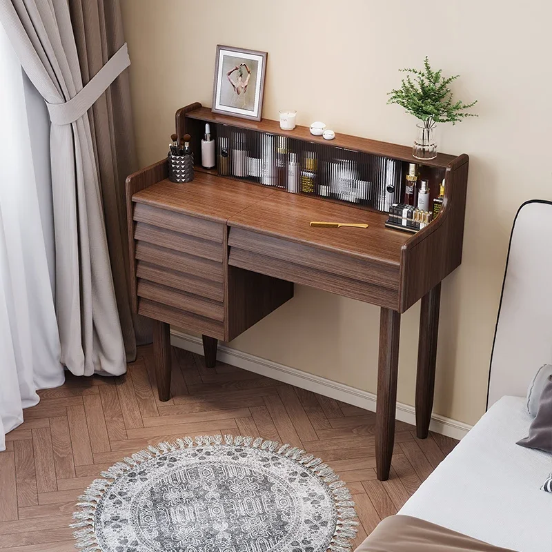Table de déstockage avec prise - Beauty Makeup Outlet avis et prix